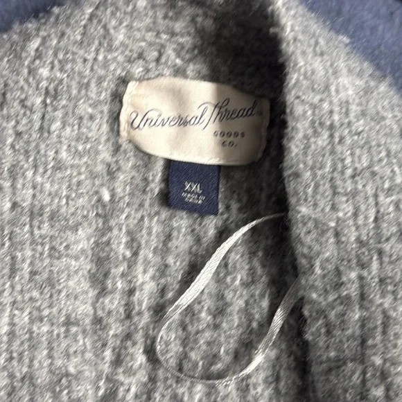 Universal Thread Gray Cable Knit Cardigan Sweater - Picture 2 of 3